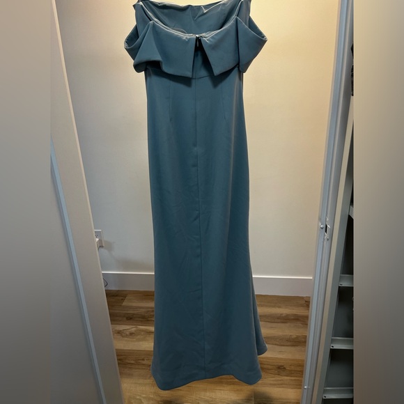 Lovers and Friends Evening Gown - Picture 7 of 7